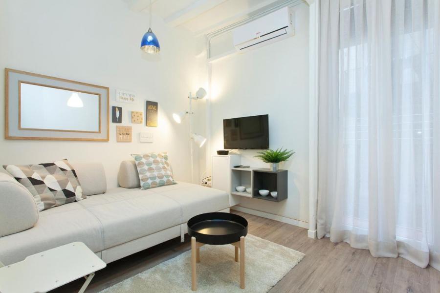 Foto Apartamento en Alquiler en Carrer dels Assaonadors, Barcelona, Barcelona - € 950 - APA11086 - BienesOnLine