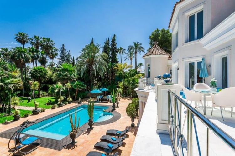 Foto Villa en Venta en Paraiso Alto, Estepona, Malaga - € 4.900.000 - VIV9799 - BienesOnLine