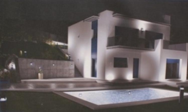 Home in Metric Way