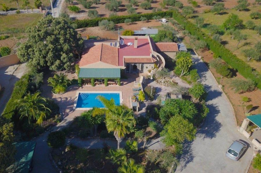 Foto Casa en Venta en Alhaurn el Grande, Malaga - € 870.000 - CAV10941 - BienesOnLine