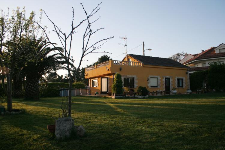 Foto Casa en Venta en primera casa a la derecha del puente, Ribamontn al Mar, Cantabria - € 785.000 - CAV2820 - BienesOnLine
