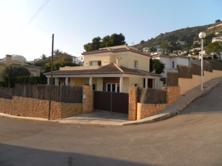 Foto Villa en Venta en Jvea/Xbia, Alicante - € 490.000 - VIV8473 - BienesOnLine