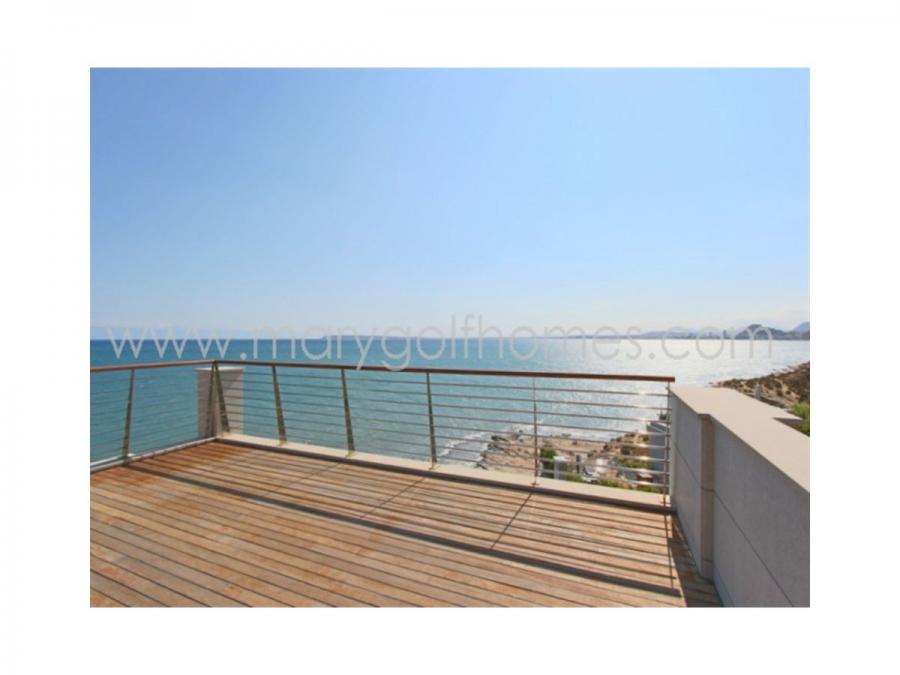 Foto Bungalow en Venta en Alicante, Alicante - € 1.150.000 - BUV11317 - BienesOnLine