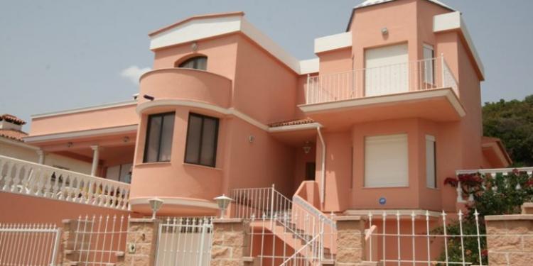 Home in Metric Way