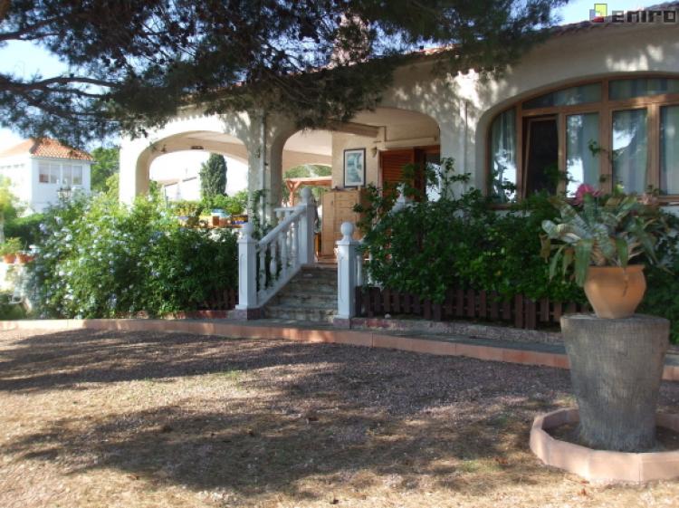 Foto Chalet en Venta en Torrevieja, Alicante - € 400.000 - CHV3586 - BienesOnLine