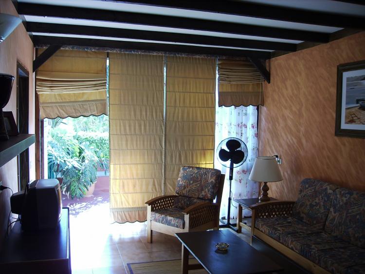 Foto Apartamento en Alquiler en Arona, Tenerife - € 30 - APA236 - BienesOnLine