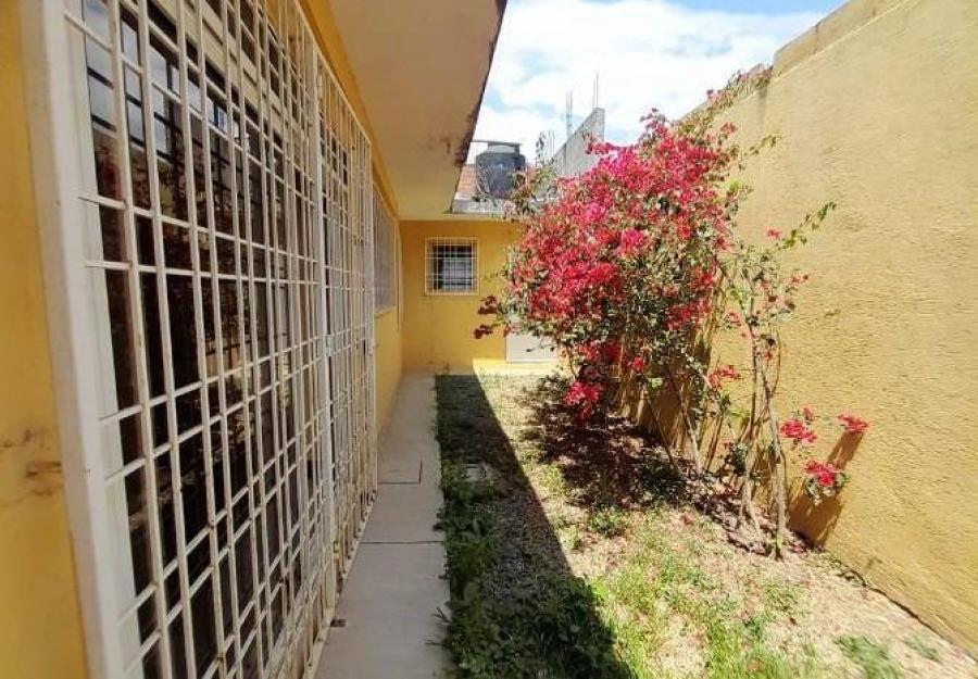 Foto Casa en Venta en San Cristobal, Mixco, Guatemala - U$D 110.800 - CAV24995 - BienesOnLine