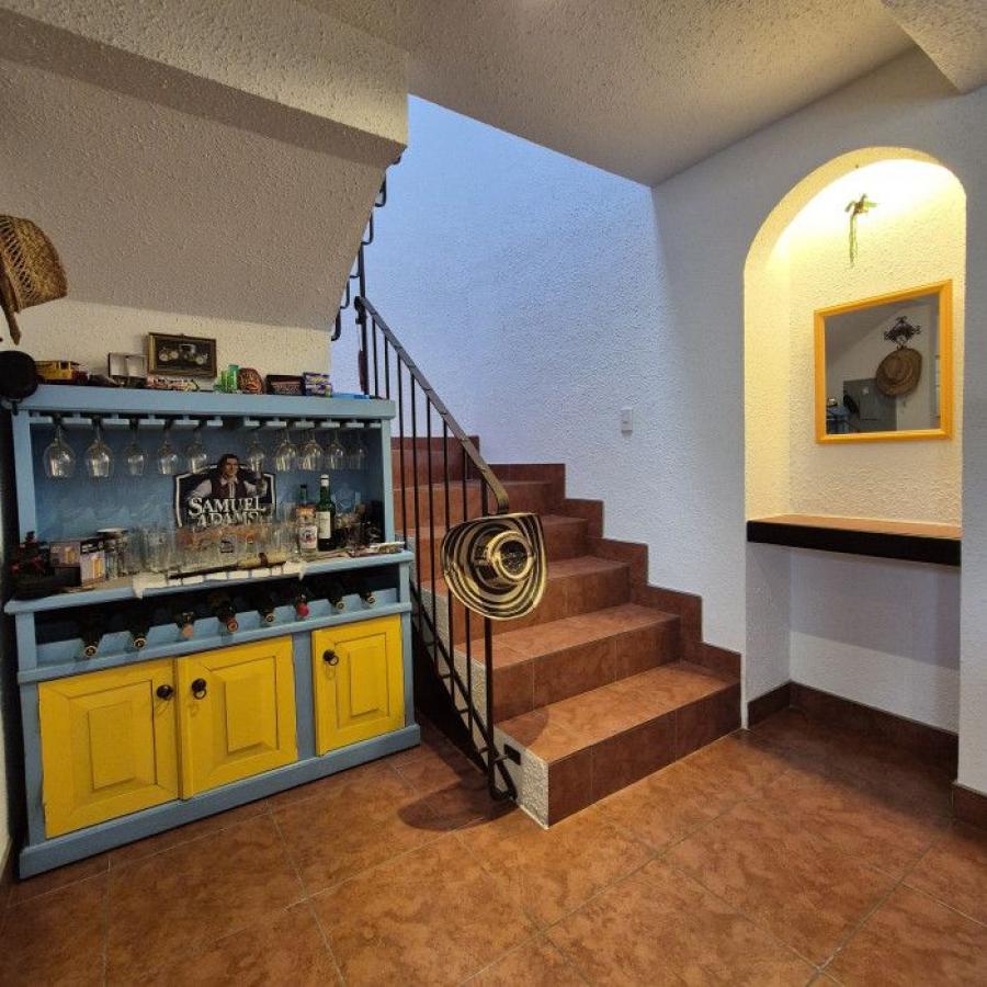 Home in Metric Way