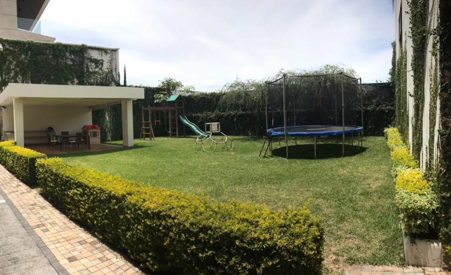 Home in Metric Way