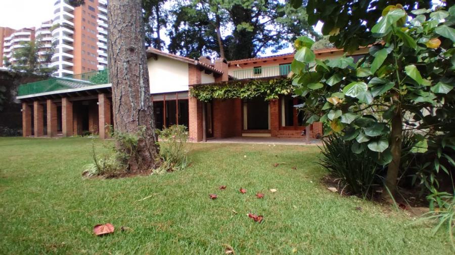 Foto Casa en Renta en Zona 14, Guatemala, Guatemala - U$D 4.299 - CAR11516 - BienesOnLine