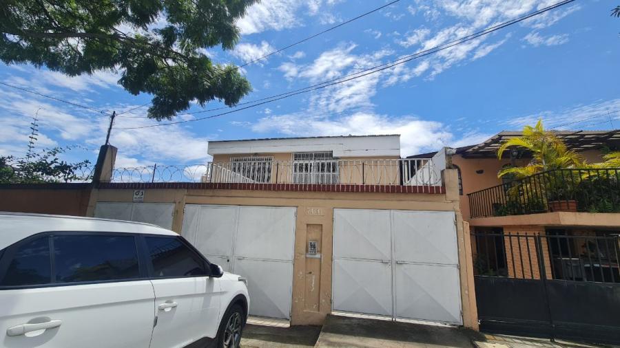 Foto Casa en Renta en zona 11 ciudad Guatemala, Ciudad de Guatemala, Escuintla - Q 12.000 - CAR24397 - BienesOnLine