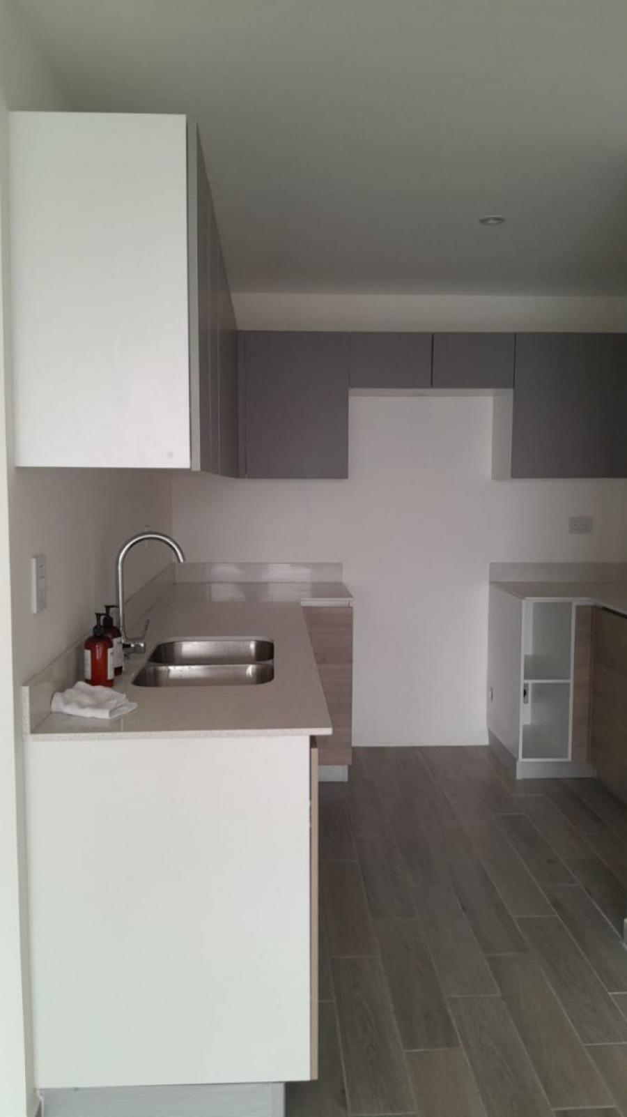 Home in Metric Way