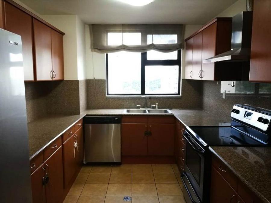 Foto Apartamento en Renta en Zona 14, Guatemala, Guatemala - U$D 1.800 - APR13484 - BienesOnLine