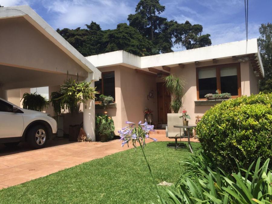 Foto Casa en Renta en Condominio Santa Rosalía, Santa Catarina Pinula, Guatemala - U$D 2.450 - CAR18385 - BienesOnLine