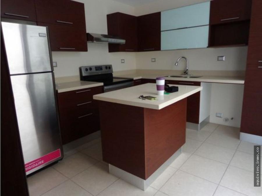 Foto Casa en Renta en zona 16, Guatemala, Guatemala - U$D 1.200 - CAR40459 - BienesOnLine