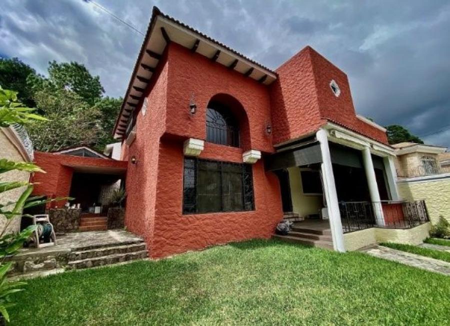 Foto Casa en Renta en Zona 10, Guatemala, Guatemala - U$D 2.000 - CAR12994 - BienesOnLine