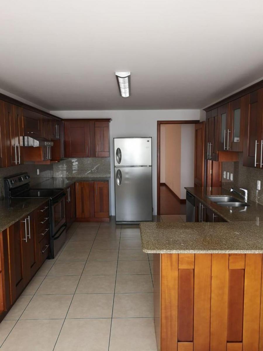 Foto Apartamento en Renta en Zona 15, Guatemala, Guatemala - U$D 1.800 - APR13479 - BienesOnLine