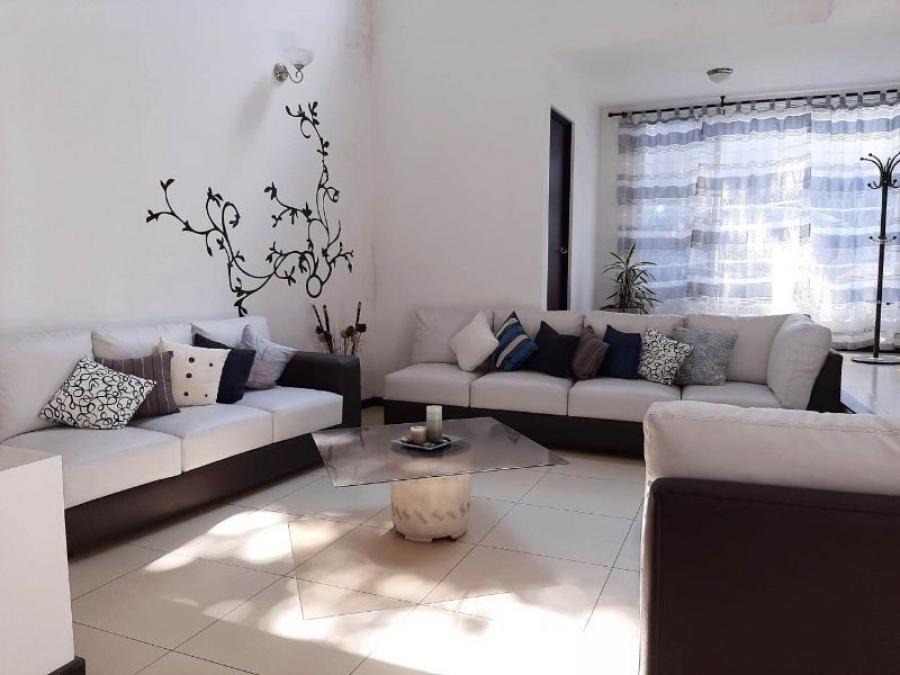 Foto Casa en Venta en Zona 16, Guatemala, Guatemala - U$D 375.000 - CAV23482 - BienesOnLine