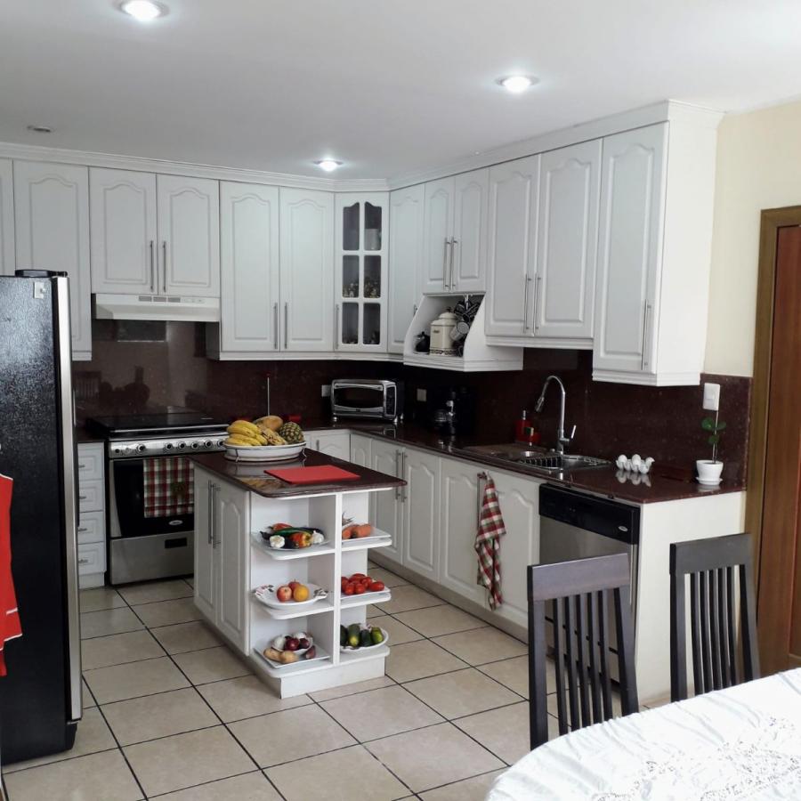 Foto Casa en Venta en Fraijanes, Guatemala - U$D 585.000 - CAV35192 - BienesOnLine