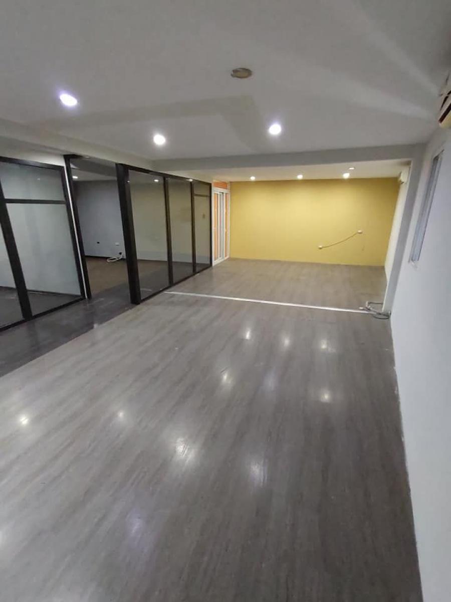Foto Bodega en Renta en Lo de Coy, Mixco, Guatemala - U$D 2.600 - BOR51095 - BienesOnLine