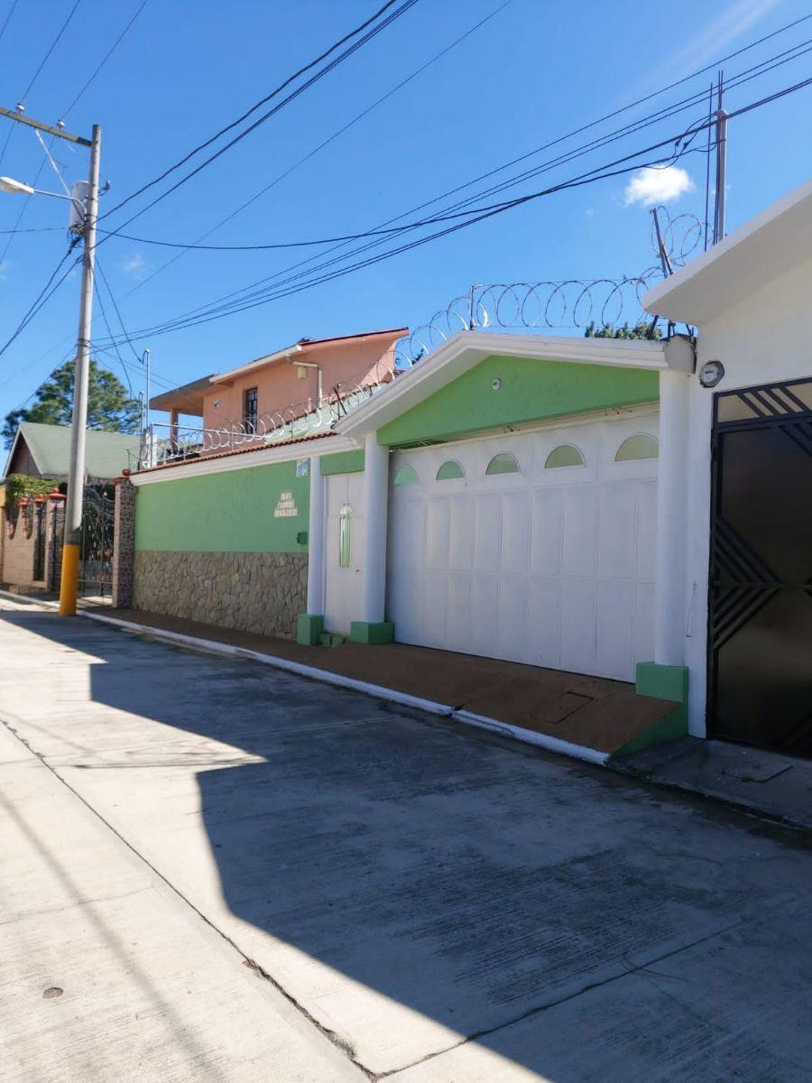 Foto Casa en Venta en Miralvalle, Santo Domingo Xenacoj, Sacatepquez - U$D 190.000 - CAV12951 - BienesOnLine