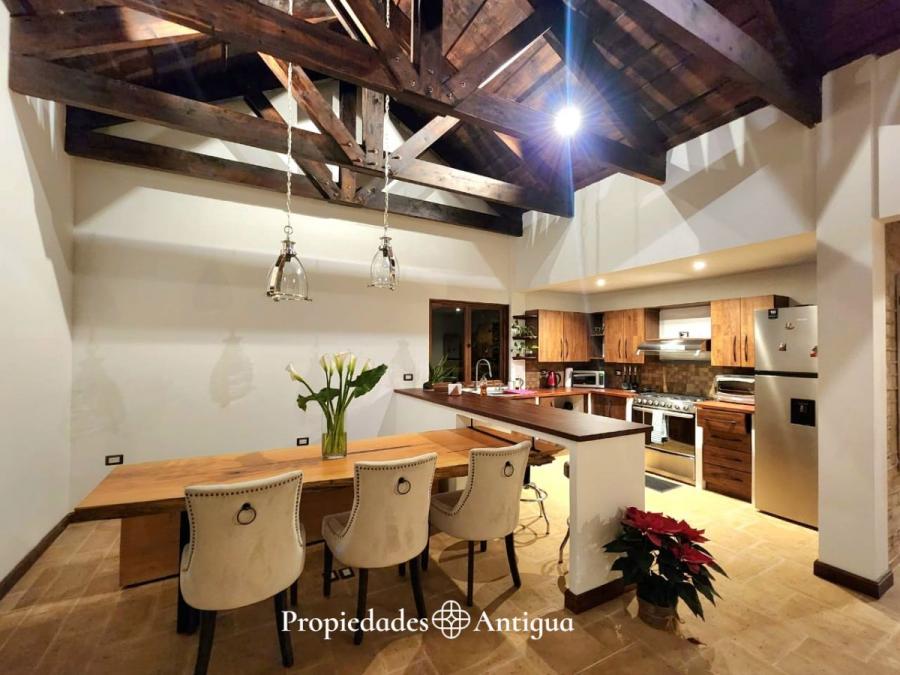Foto Casa en Venta en San José Pinula, Guatemala - U$D 315.000 - CAV48026 - BienesOnLine