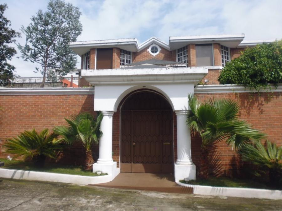 Foto Casa en Venta en Mixco, Guatemala - U$D 325.000 - CAV26762 - BienesOnLine