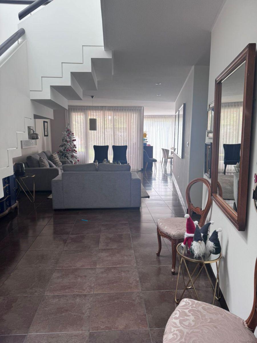 Home in Metric Way