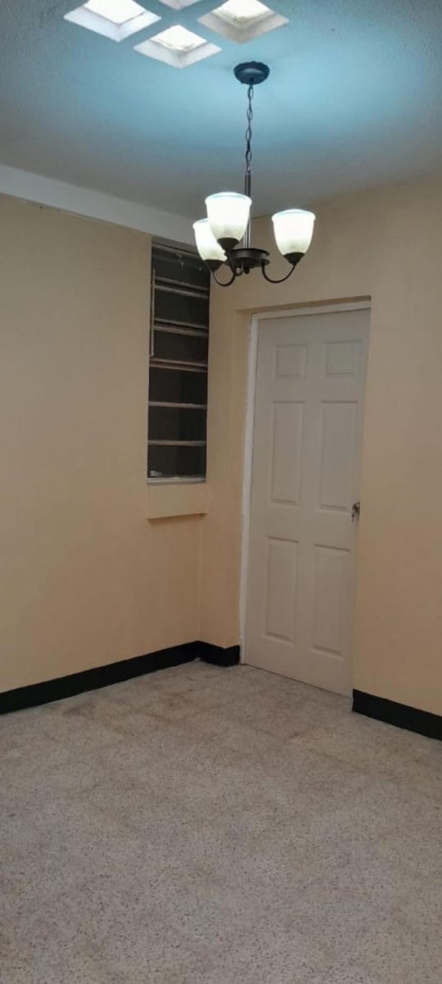 Foto Casa en Renta en Zona 2, Guatemala - Q 5.250 - CAR36006 - BienesOnLine