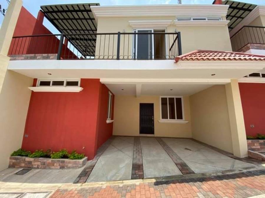 Foto Casa en Venta en San Cristóbal, Mixco, Guatemala - Q 1.350.000 - CAV46730 - BienesOnLine