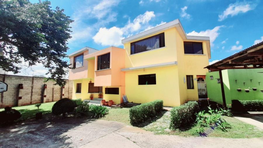 Foto Casa en Venta en Mixco, Guatemala - U$D 495.000 - CAV11892 - BienesOnLine