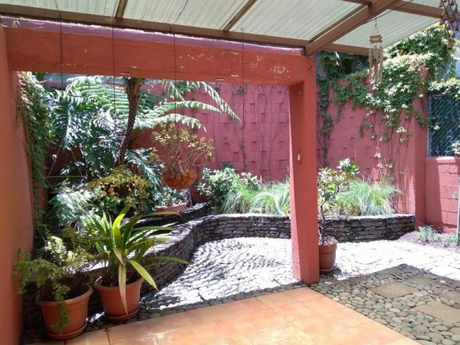 Foto Casa en Venta en Mixco, Guatemala - Q 485.000 - CAV9022 - BienesOnLine