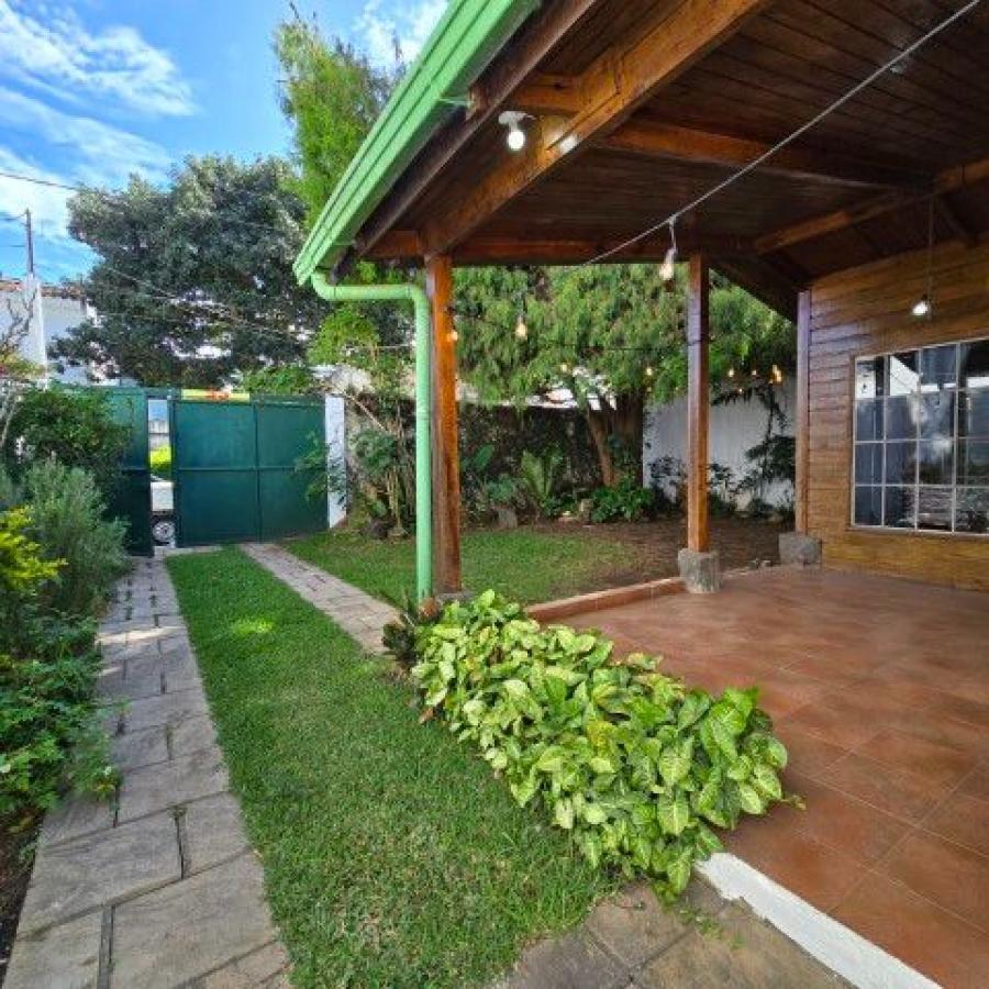 Foto Casa en Venta en San José Pinula, Guatemala - Q 1.500.000 - CAV44689 - BienesOnLine