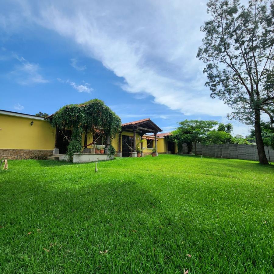 Foto Casa en Venta en San Jos El Manzano, Guatemala - U$D 290.000 - CAV38901 - BienesOnLine