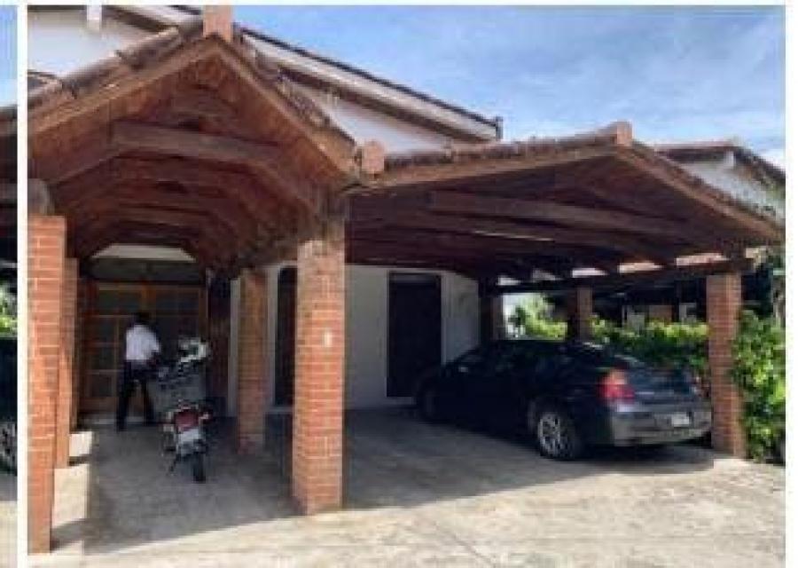 Foto Casa en Venta en condominio la Mallorca, Ciudad de Guatemala, Guatemala - U$D 398.000 - CAV34277 - BienesOnLine