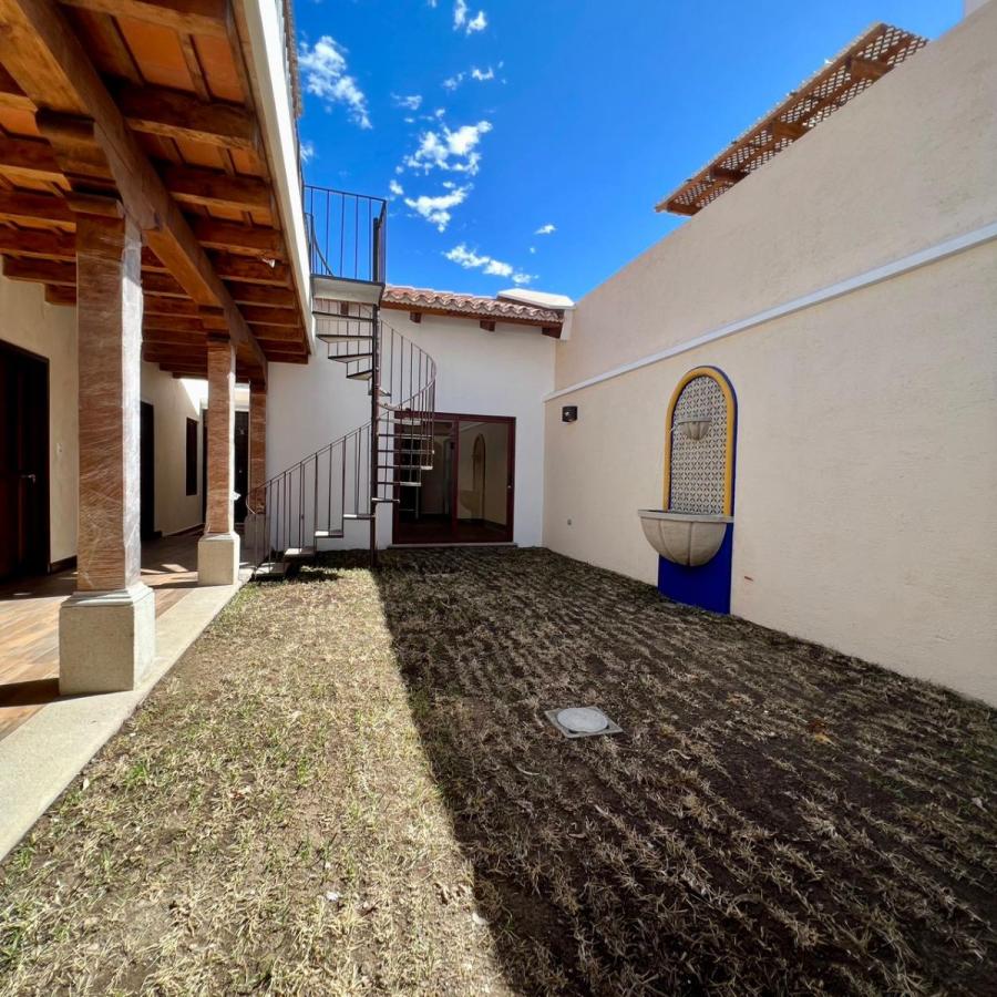 Foto Casa en Venta en Alotenango, Sacatepquez - U$D 307.000 - CAV39570 - BienesOnLine