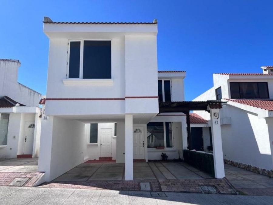 Foto Condominio en Venta en San Lucas Sacatepequez, Sacatepéquez - Q 1.050.000 - COV37153 - BienesOnLine