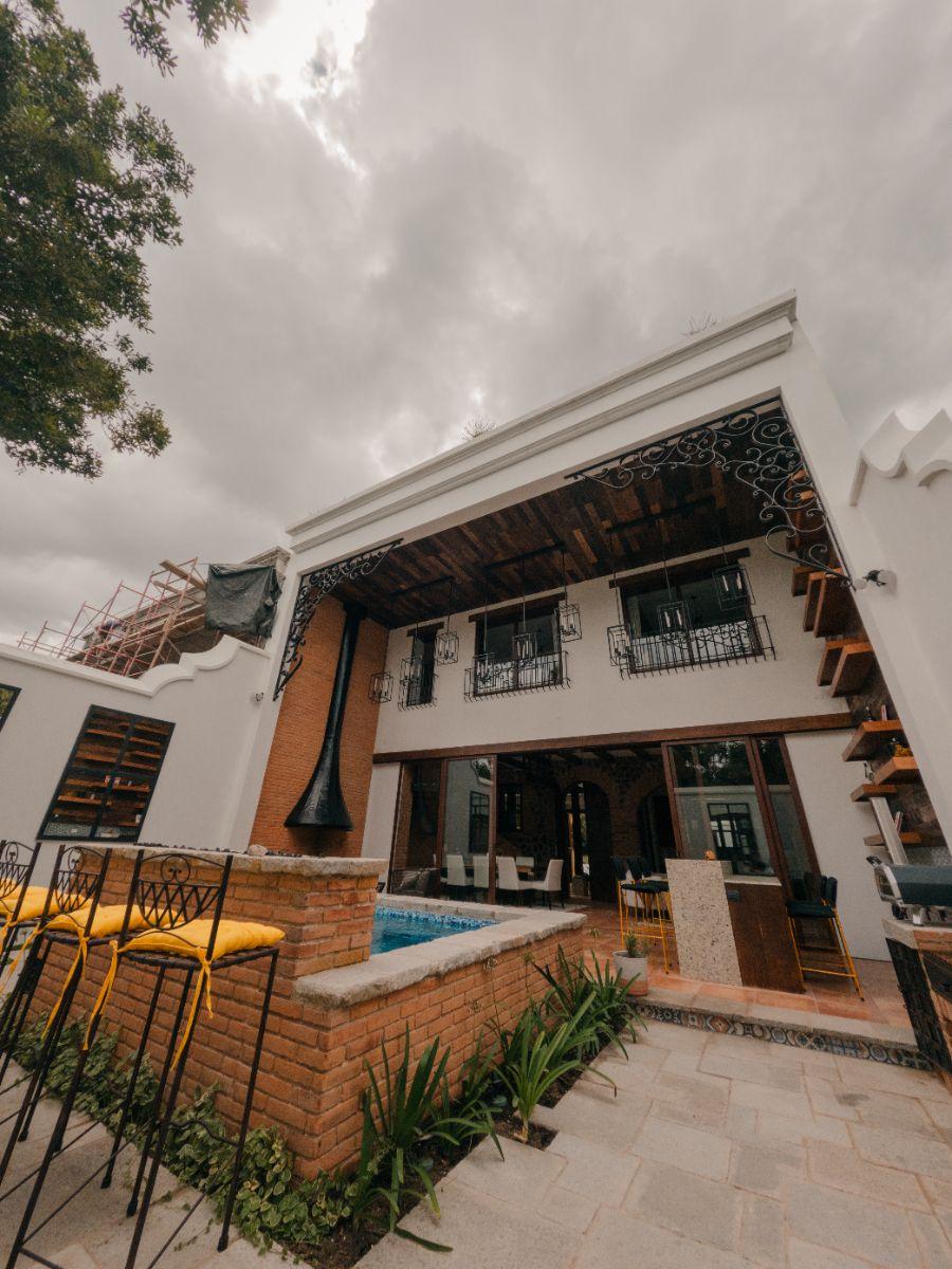 Home in Metric Way