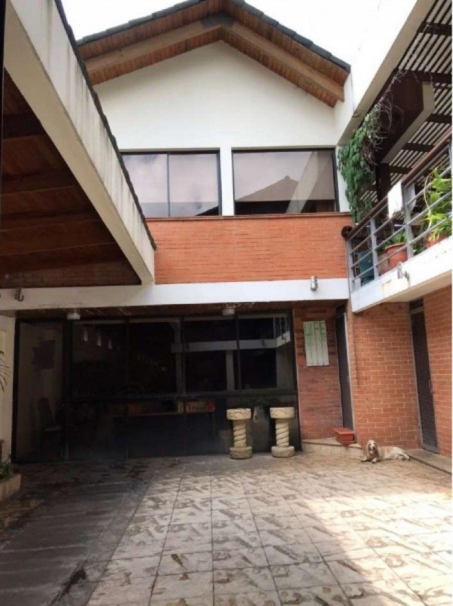 Foto Casa en Venta en Zona 15, Ciudad de Guatemala, Guatemala - U$D 1.500.000 - CAV45115 - BienesOnLine