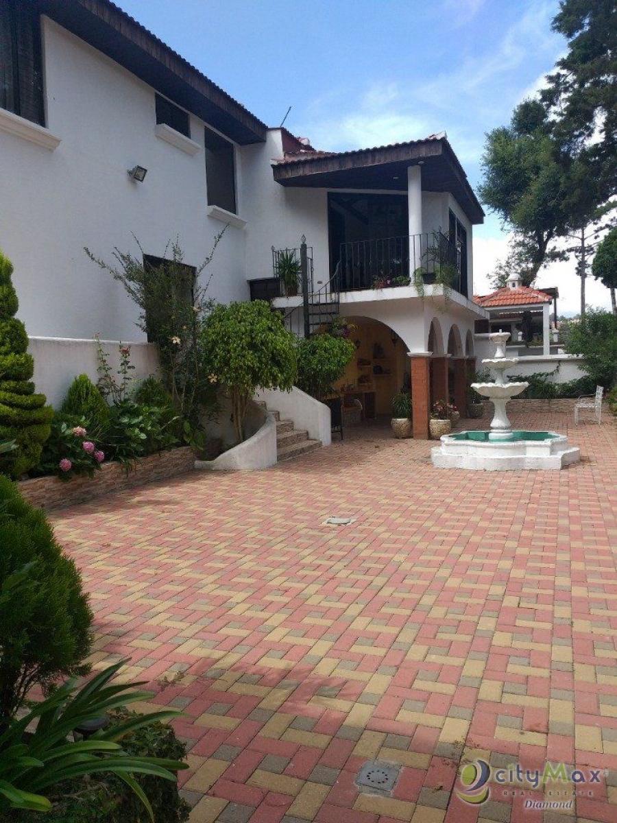 Foto Casa en Venta en San Lucas Sacatepquez, Sacatepquez - U$D 340.000 - CAV5252 - BienesOnLine