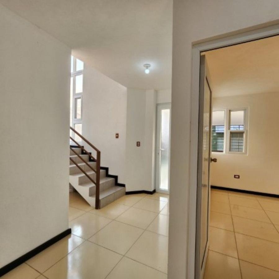 Foto Casa en Venta en San Cristóbal, Mixco, Guatemala - U$D 285.000 - CAV46833 - BienesOnLine
