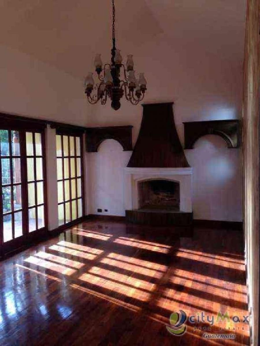 Foto Casa en Venta en San Lucas Sacatepquez, Sacatepquez - U$D 470.000 - CAV33793 - BienesOnLine