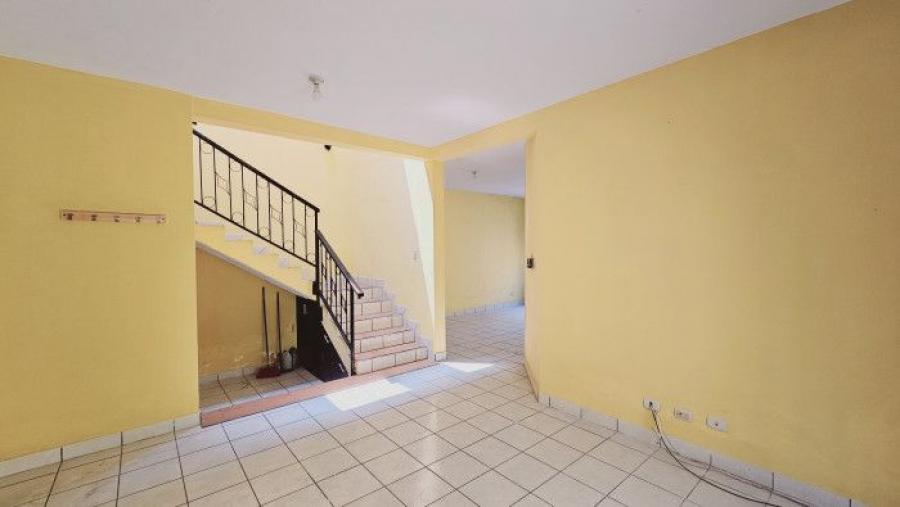 Foto Casa en Venta en San Cristóbal, Mixco, Guatemala - Q 1.100.000 - CAV44806 - BienesOnLine