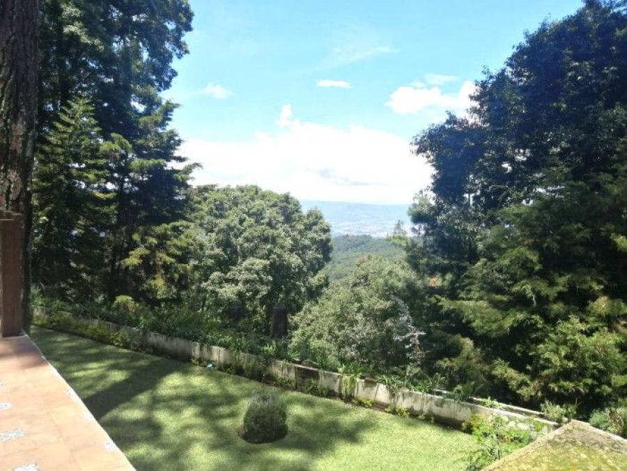Foto Condominio en Venta en San Lucas Sacatepequez, Sacatepéquez - U$D 525.000 - COV36555 - BienesOnLine