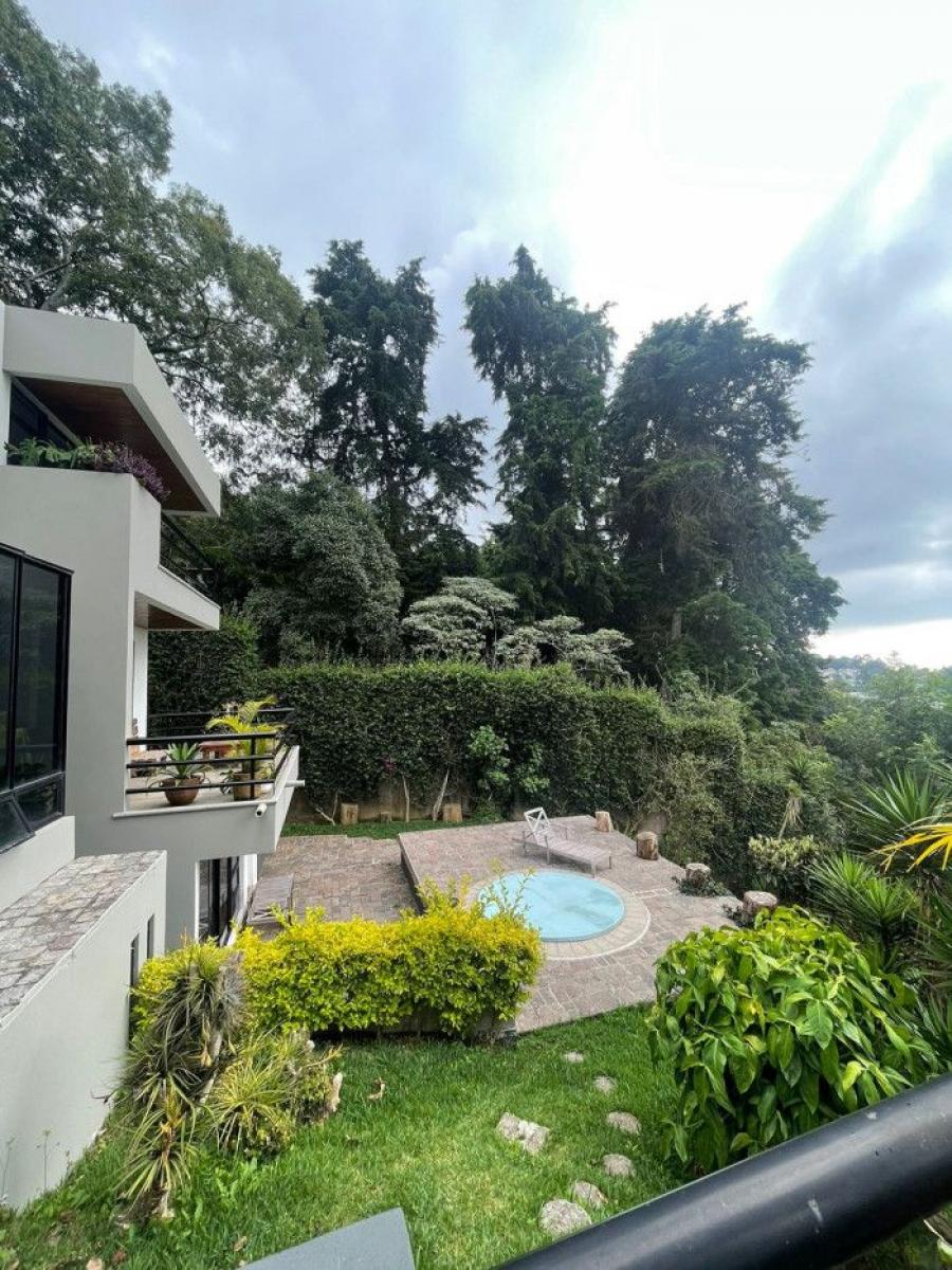 Foto Casa en Venta en Santa Catarina Pinula, Guatemala - U$D 1.700.000 - CAV38075 - BienesOnLine