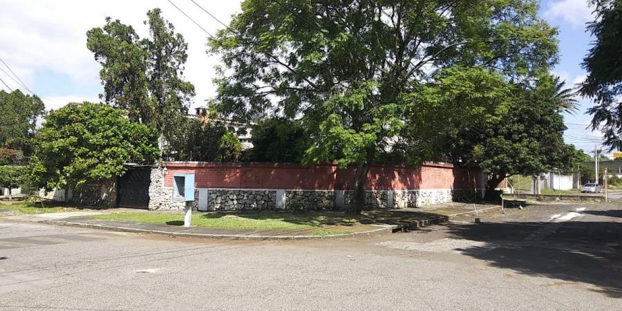 Foto Casa en Venta en Villa Nueva, Guatemala - Q 1.600.000 - CAV23852 - BienesOnLine