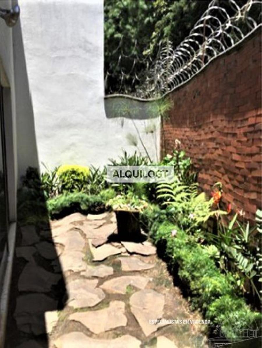 Foto Casa en Renta en zona 16, Guatemala - U$D 1.100 - CAR3490 - BienesOnLine