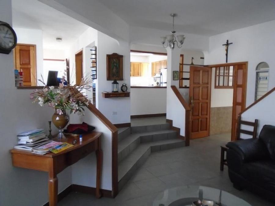 Foto Casa en Venta en Mixco, Guatemala - Q 1.750.000 - CAV6111 - BienesOnLine