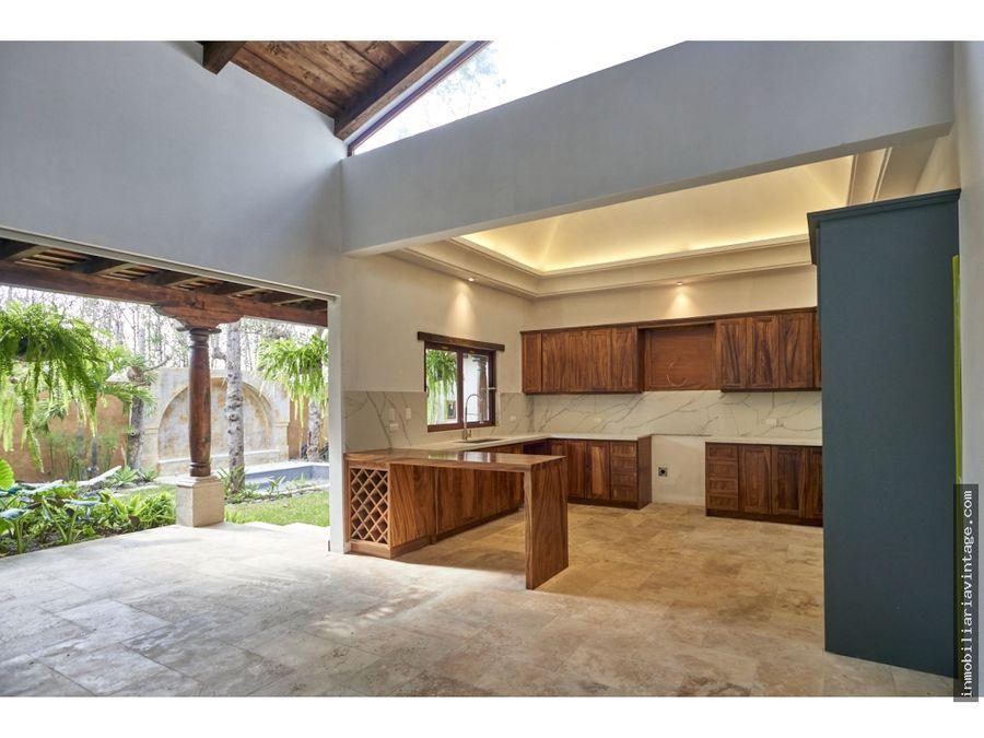 Casa en Venta en Antigua Guatemala, Sacatepéquez UD 1.200.000