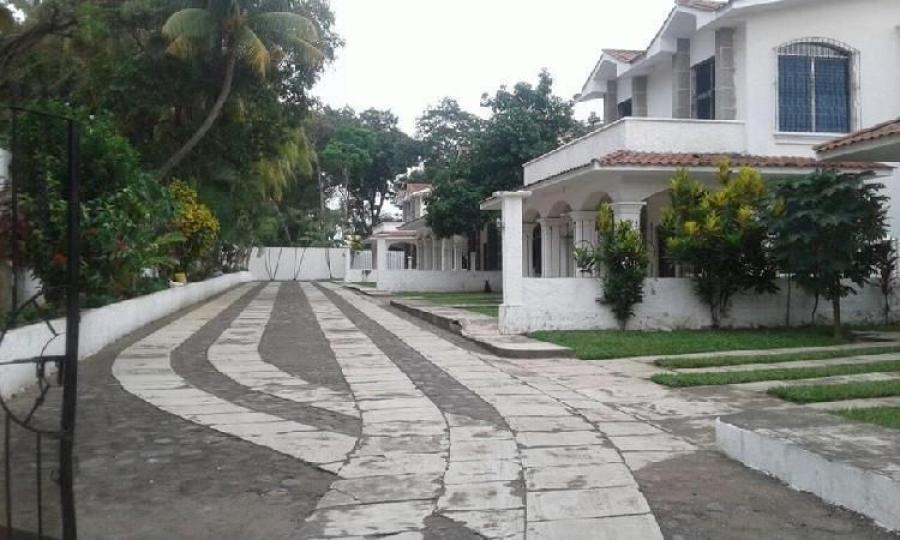 Foto Casa en Venta en Retalhuleu, Retalhuleu - U$D 295.000 - CAV25667 - BienesOnLine